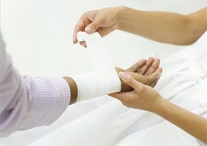 Ожог кожи волдыри как лечить в домашних условиях